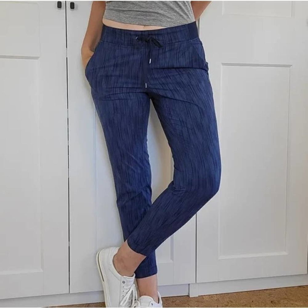 Athleta Stride Midtown Ankle Pants Brushstroke Blue Sz 8